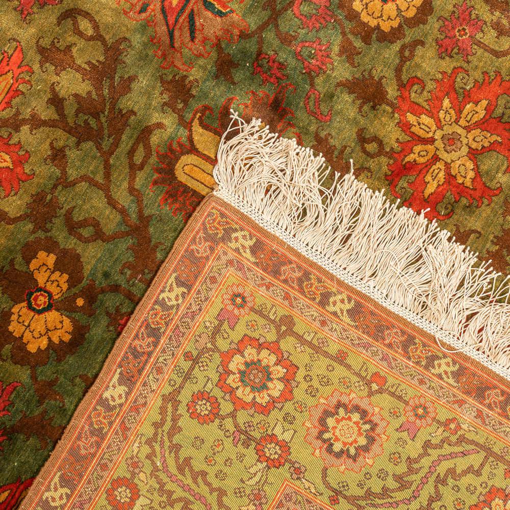 Hoor Heriz Persian Carpet Silk 135x174, Authentic Vintage Rugs & Kilims in Dubai