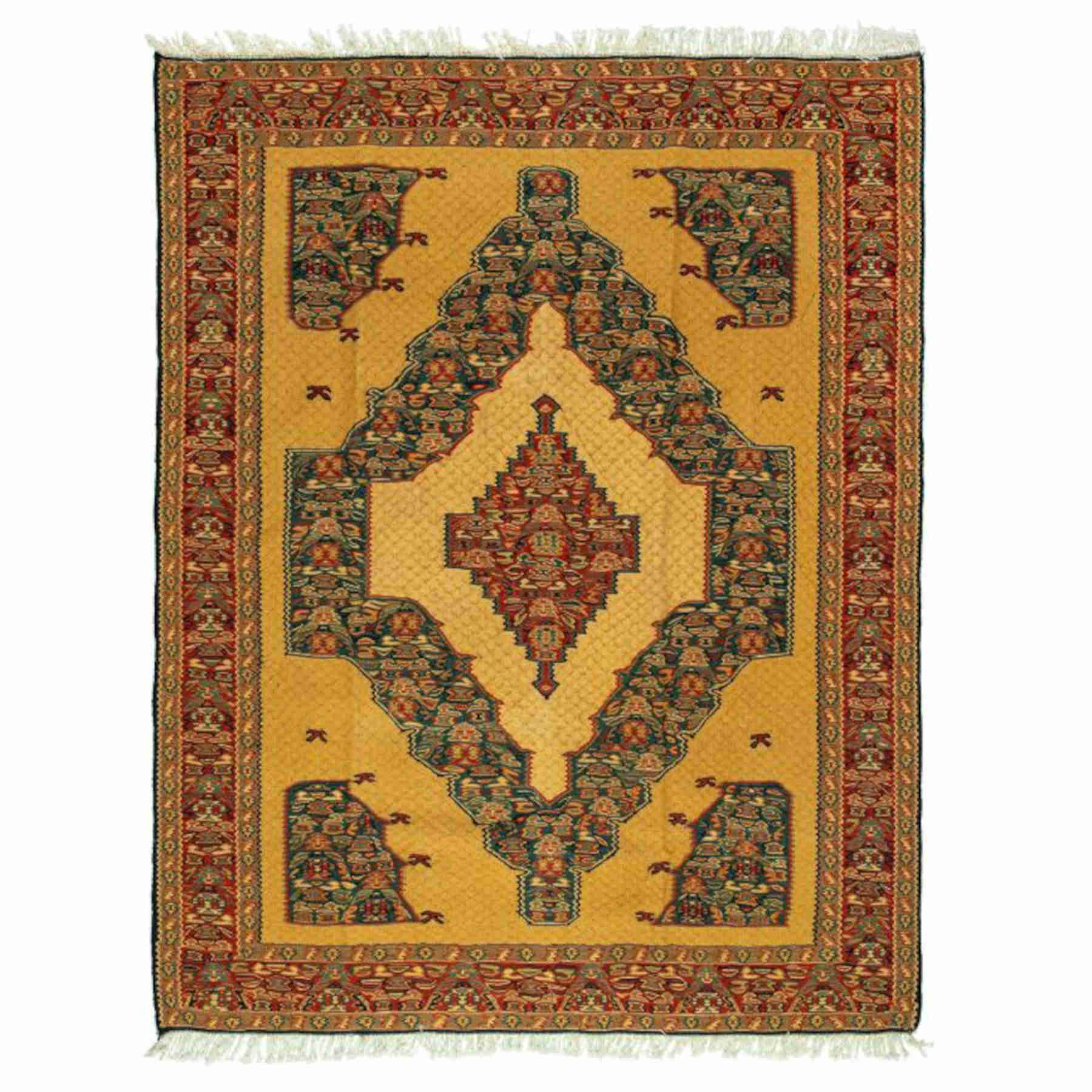 Medallion Sanandaj Persian Kilim 128x162, Handmade Nomadic Wool Rugs & Kilims in Dubai
