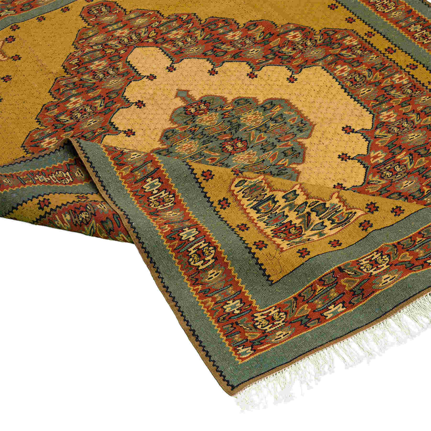 Medallion Sanandaj Persian Kilim 129x165, Handmade Nomadic Wool Rugs & Kilims in Dubai