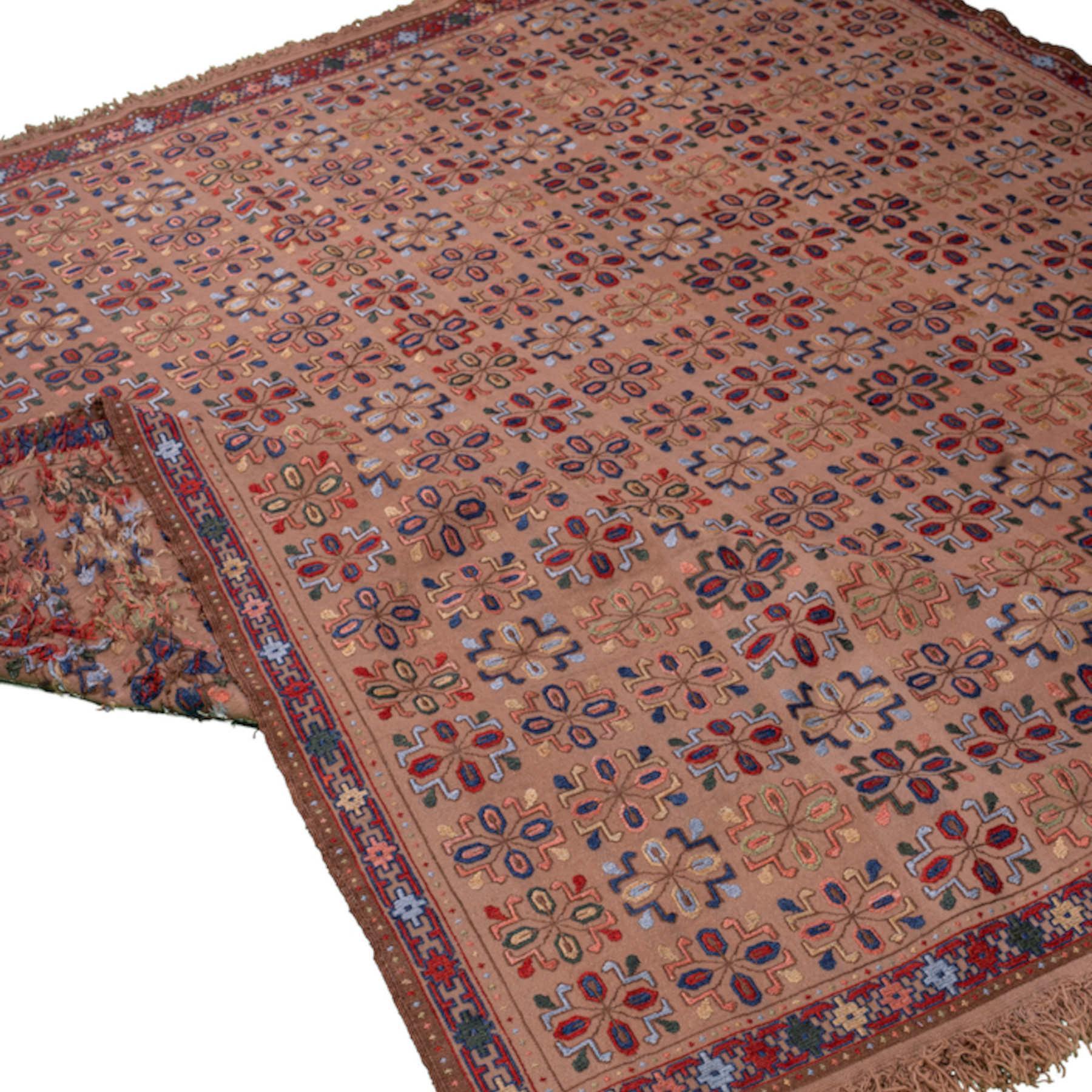 Heriz Flower Soumak Persian Carpet Silk & Wool 220x250 Beige - Authentic Nomadic Rugs & Kilims in Dubai