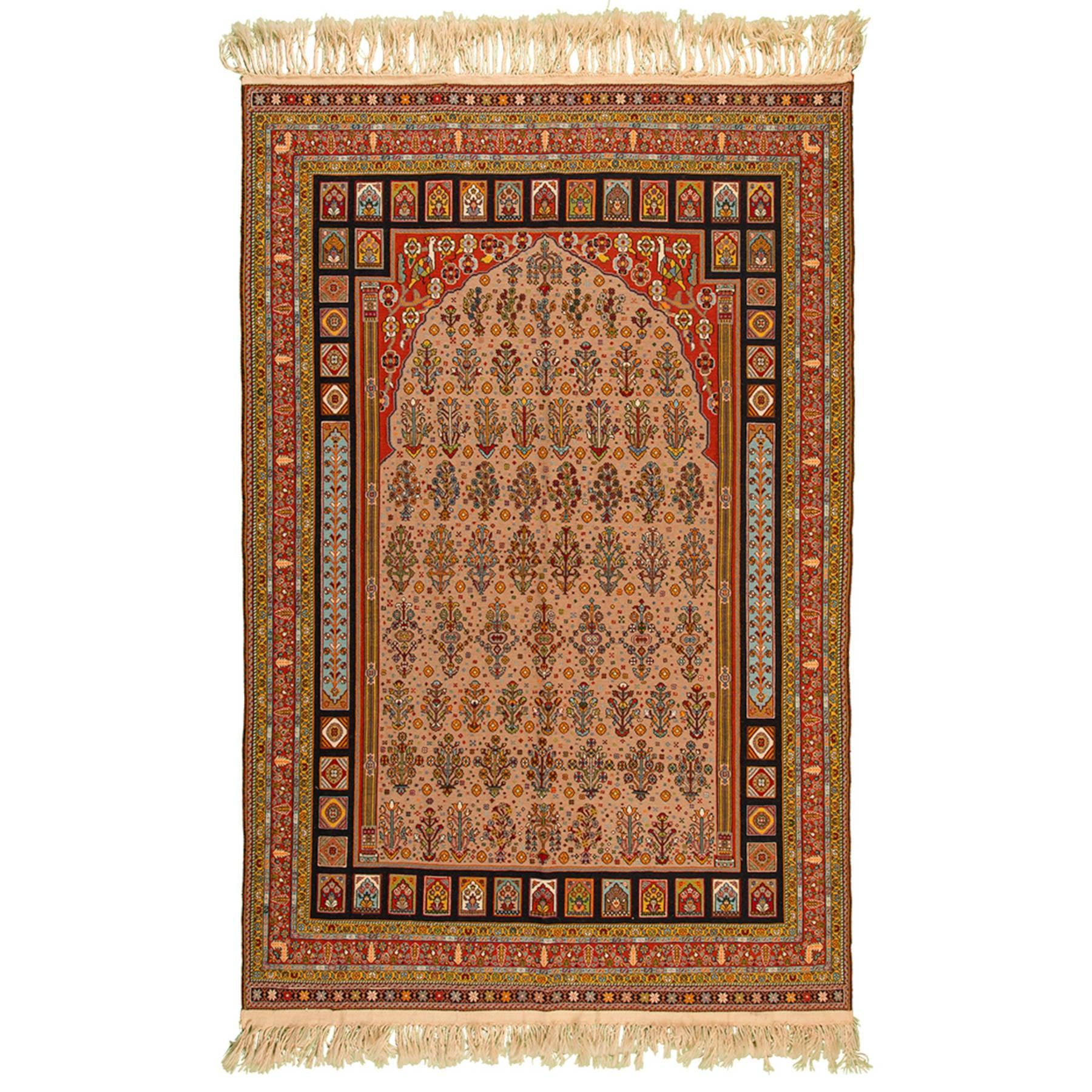 Kilim Sirjan Flower Nomadic 140x206 - Authentic Oriental Wool Persian Rugs & kilims in Dubai