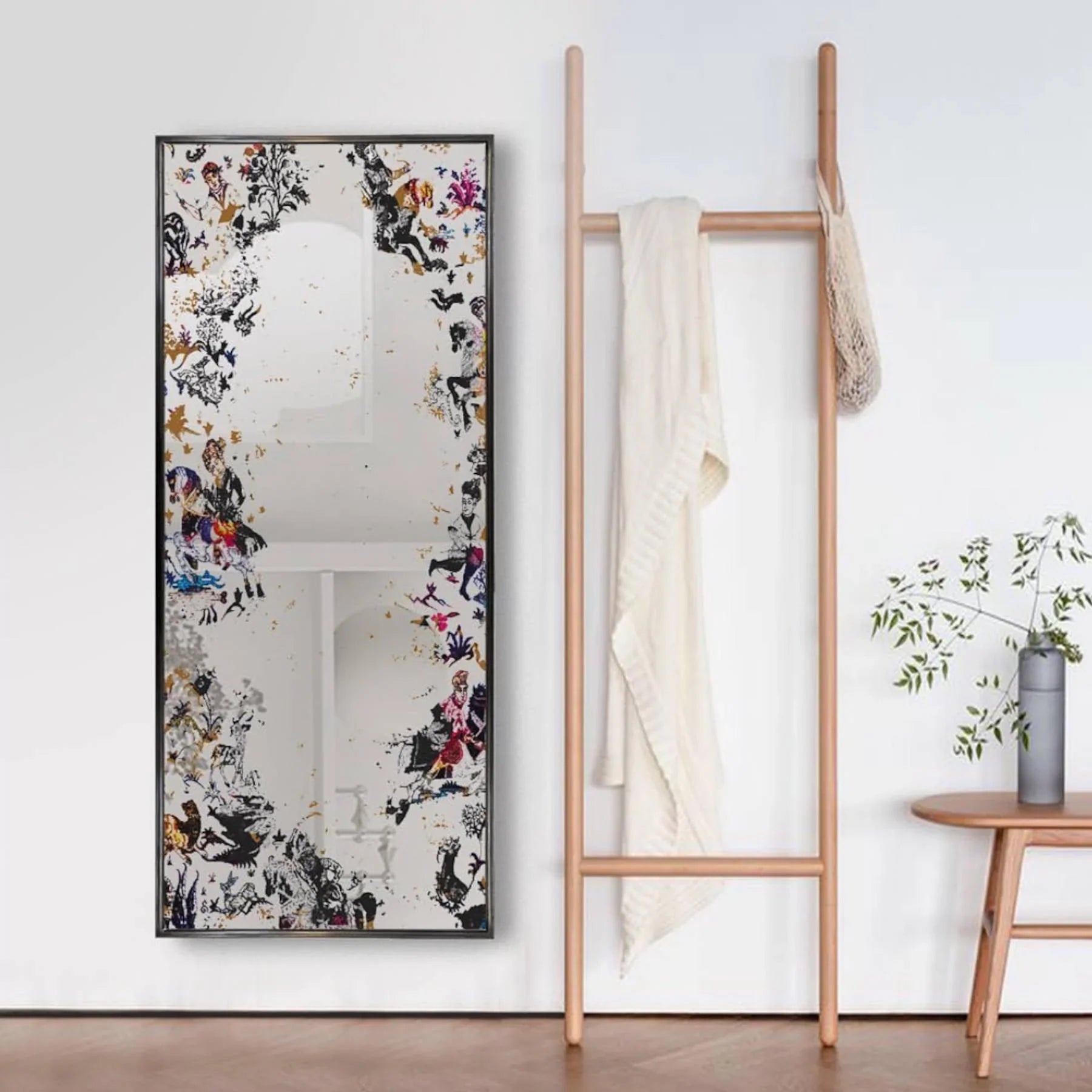 Kings Decorative Wall Mirror - Wall Mounted Painted Mirror in Metal Frame Dubai