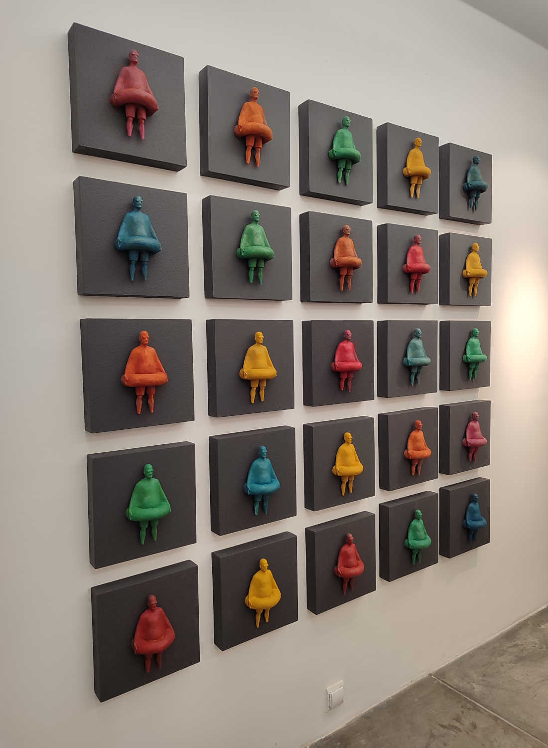 25 humans installation sculptural Wall Artwork Dubai