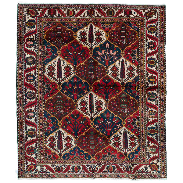 Nomadic Bakhtiari Persian Carpet 160x196, Handmade Tribal Rugs in Dubai