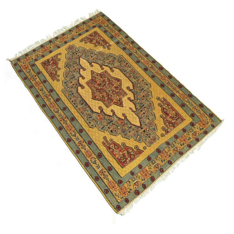 Medallion Sanandaj Persian Kilim 102x150,  Handmade Nomadic Wool Rugs & Kilims in Dubai