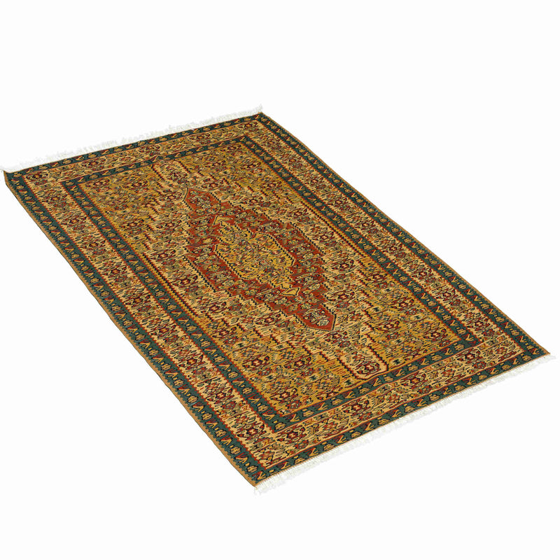 Medallion Sanandaj Persian Kilim 104x147,  Handmade Nomadic Wool Rugs & Kilims in Dubai