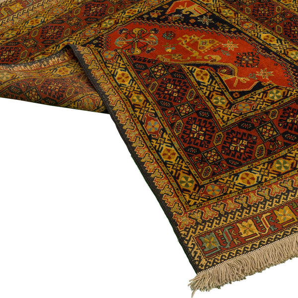 Khorasan Medallion Persian Carpet 140x190 - Nomadic Rugs & Kilims in Dubai