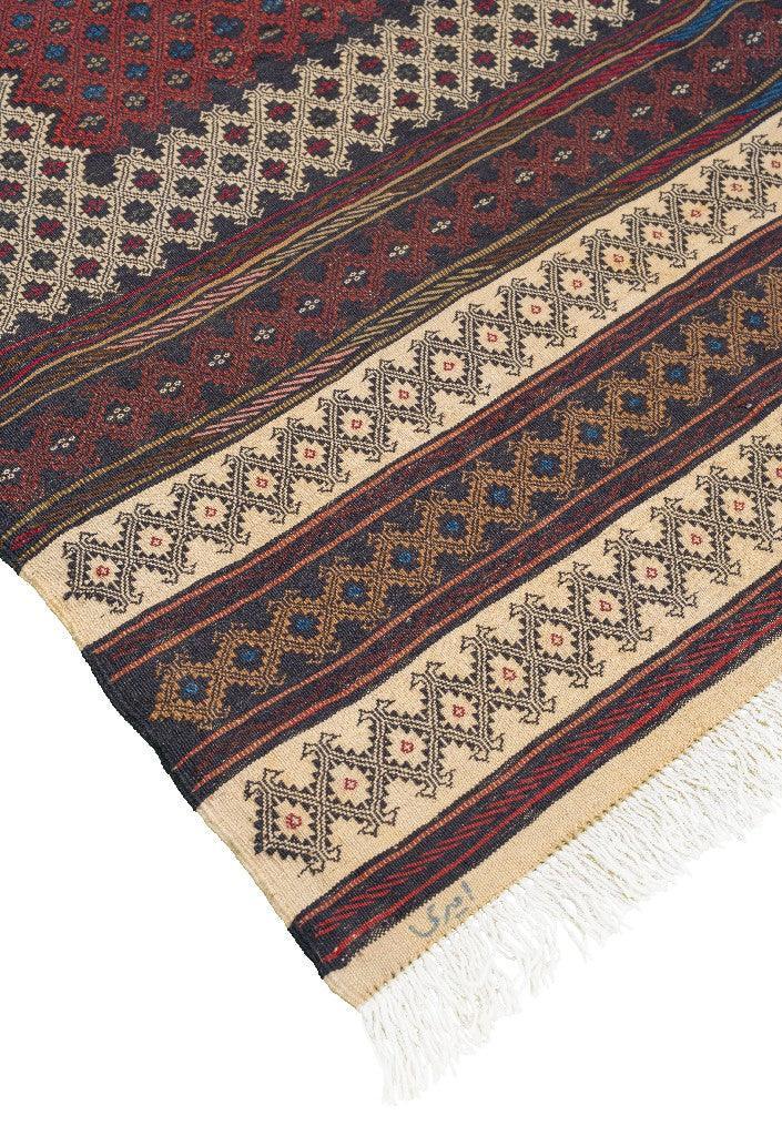 Kilim Baluch - Authentic Nomadic Persian Carpets & Kilims in Dubai