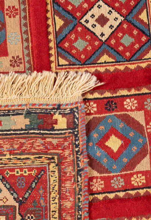 Kilim Carpet Sirjan Four Season - Authentic Nomad Wool Persian Rugs in Dubai